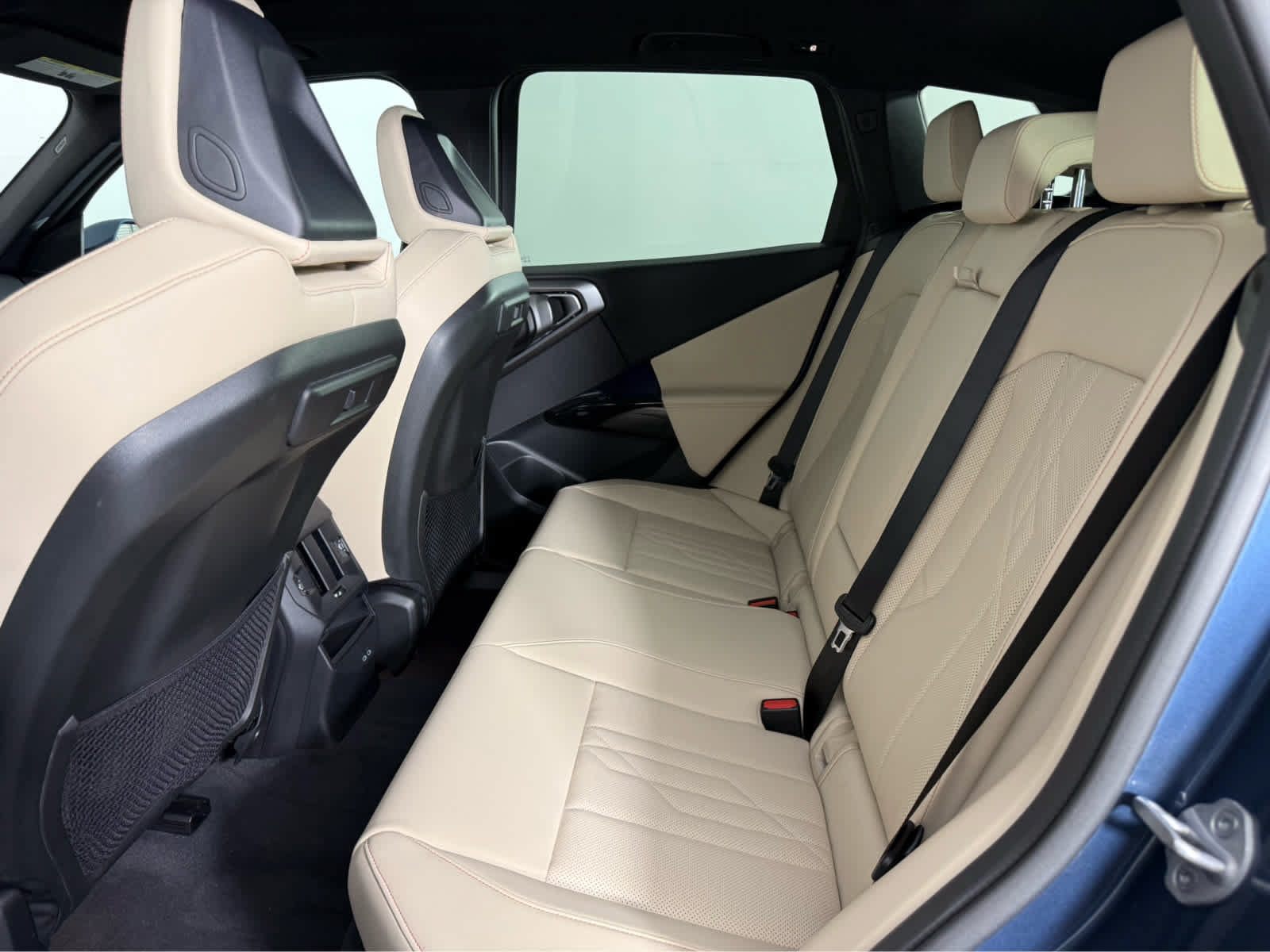Used 2026 BMW X3 xDrive30i w/ Premium Package AWD/4WD image 12