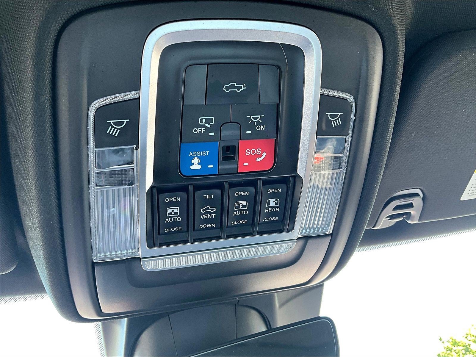 Used 2022 RAM 1500 Rebel w/ Rebel Level B Equipment Group AWD/4WD image 40