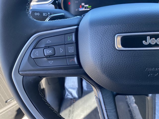 Used 2022 Jeep Grand Cherokee Limited 4xe w/ Luxury Tech Group II image 42