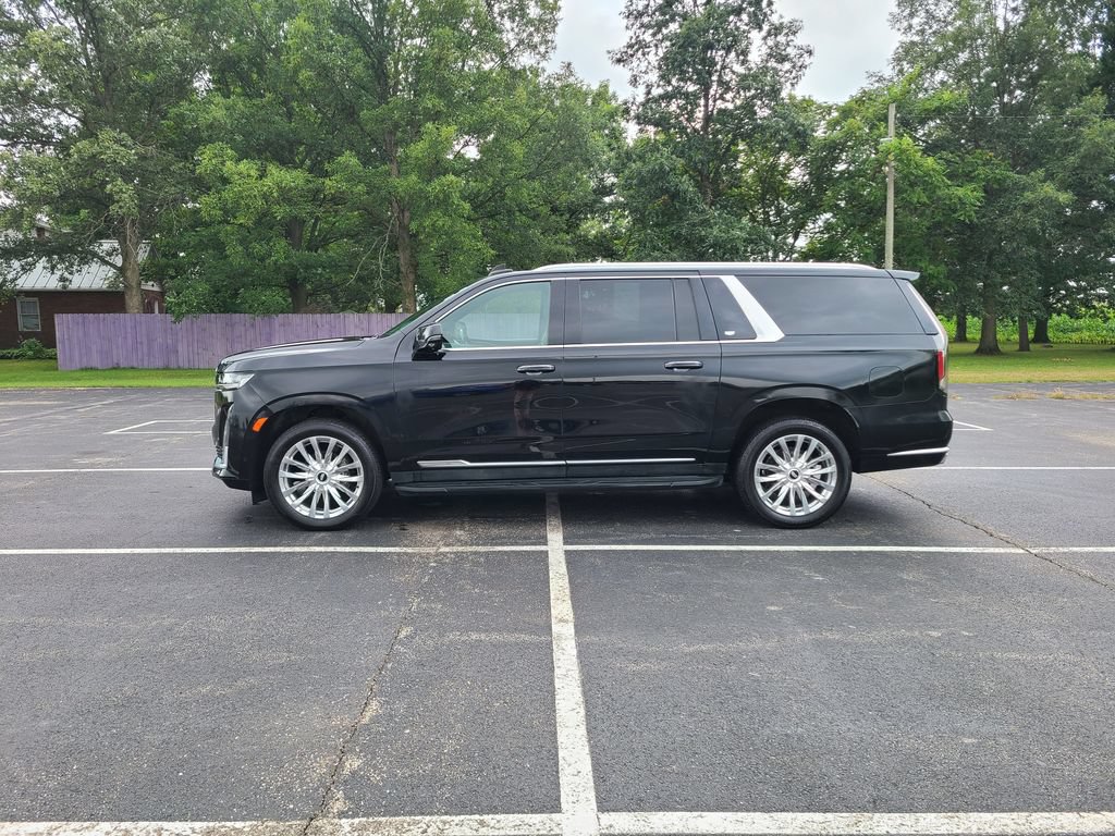 Used 2023 Cadillac Escalade ESV Premium Luxury AWD/4WD image 14