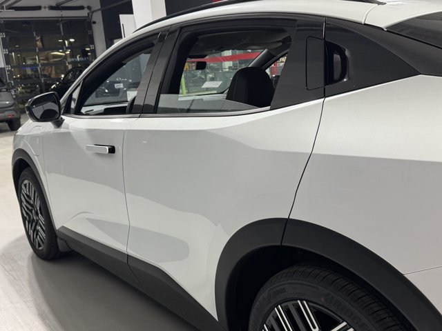 New 2026 Nissan Leaf Platinum+ w/ Cargo Package (Platinum+) FWD image 26