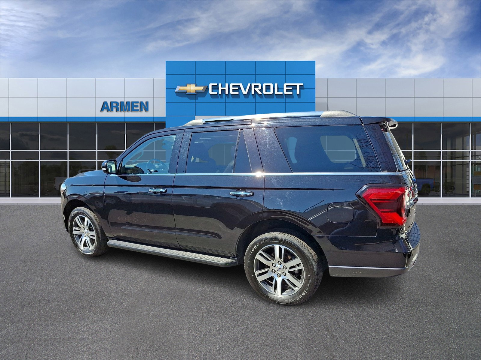Used 2024 Ford Expedition Limited image 8