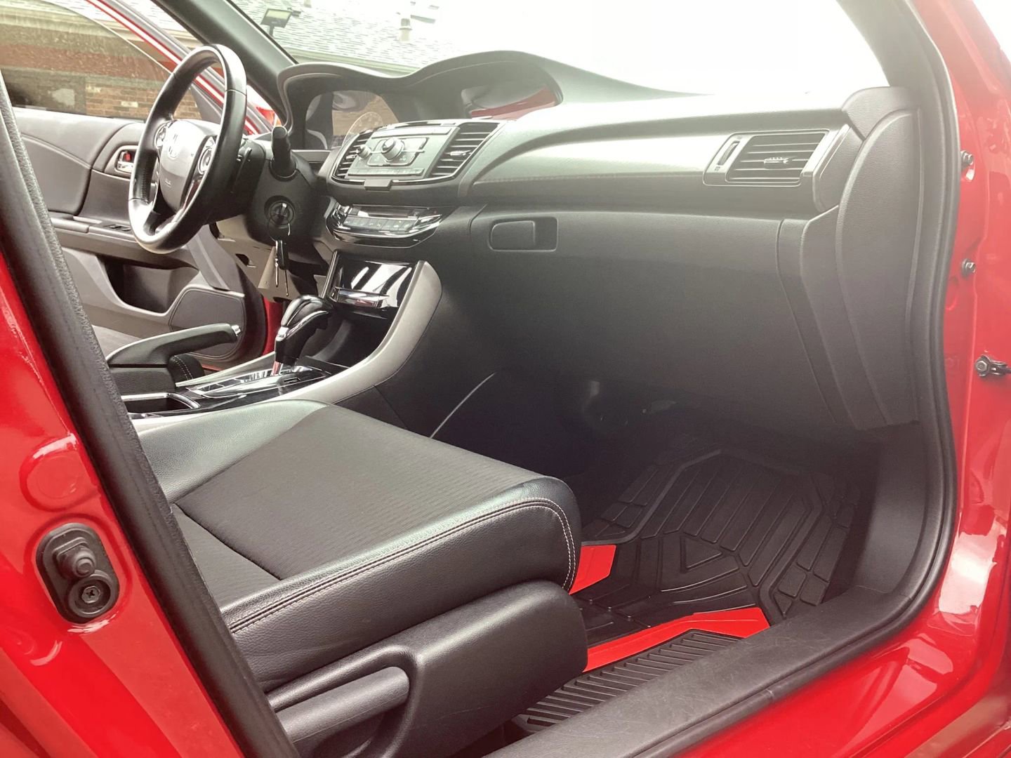 Used 2016 Honda Accord Sport image 39