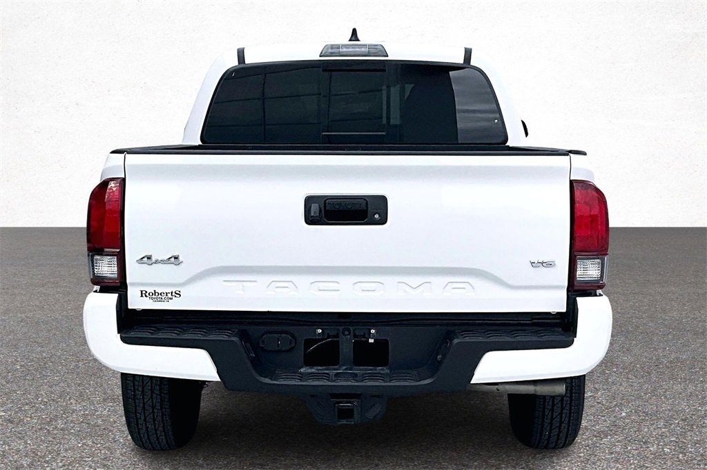 Used 2023 Toyota Tacoma SR5 w/ Technology Package image 6