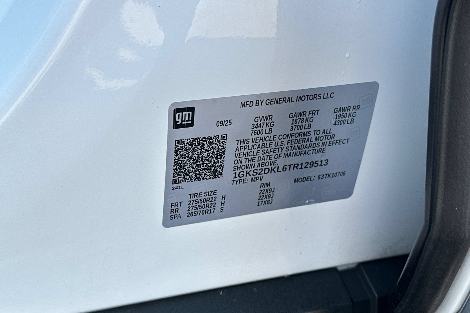 Used 2026 GMC Yukon Denali w/ Sun & Power Step Package AWD/4WD image 42
