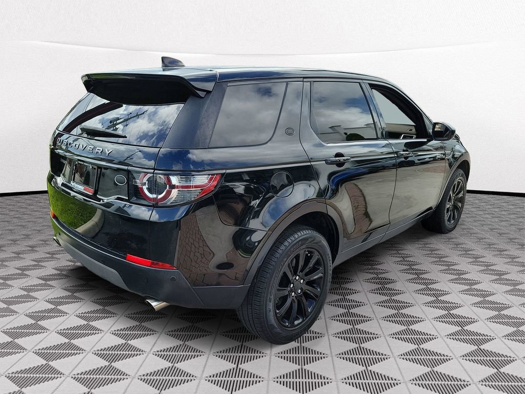 Used 2018 Land Rover Discovery Sport SE image 6