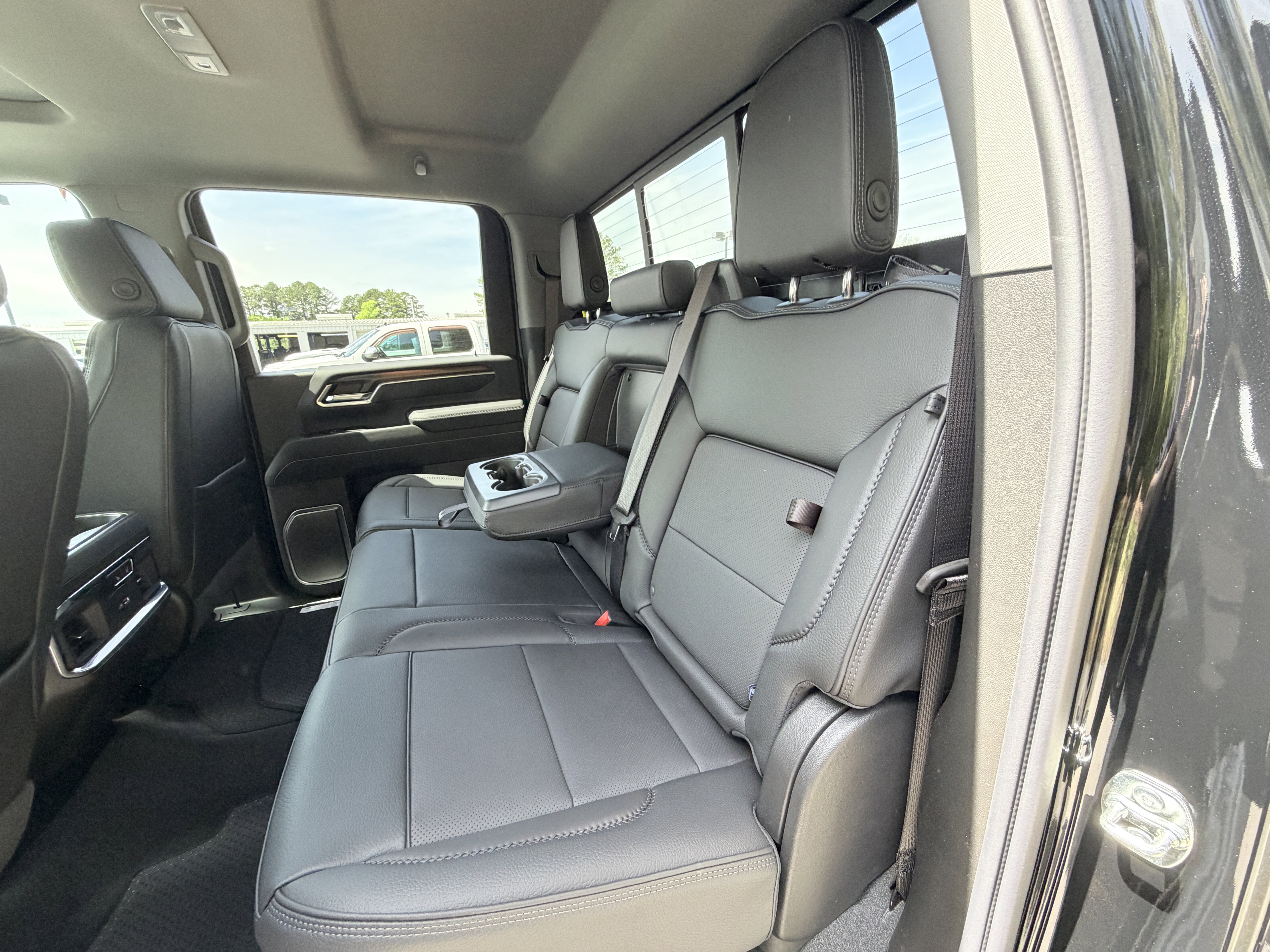 New 2026 GMC Sierra 2500 Denali w/ Denali Reserve Package image 23