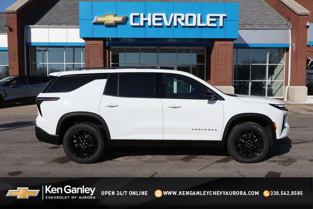 New 2026 Chevrolet Traverse LT w/ Midnight/Sport Edition