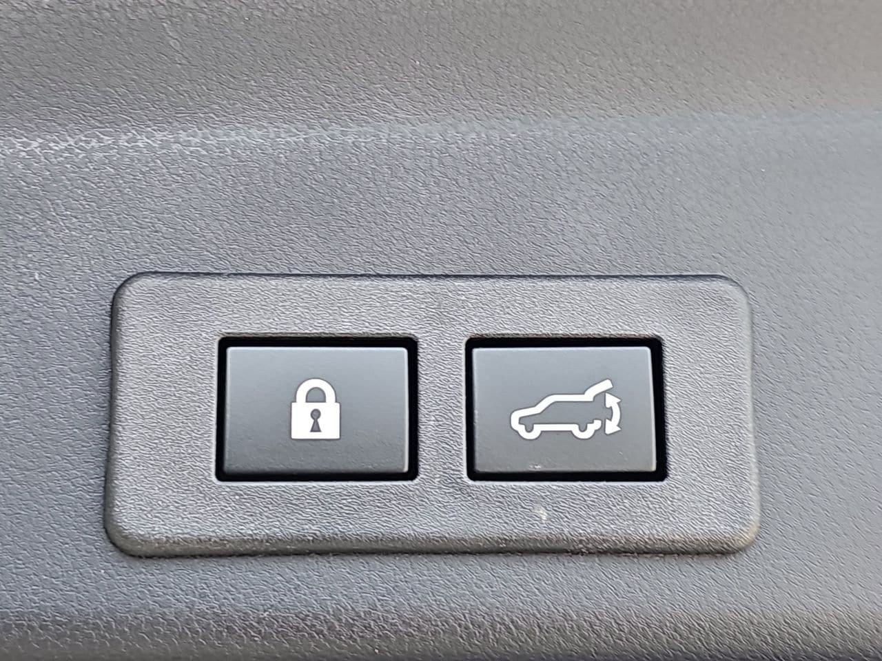Certified 2026 Subaru Ascent Premium AWD/4WD image 18