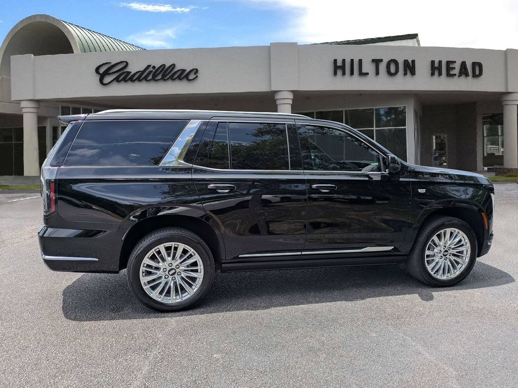 Used 2026 Cadillac Escalade Luxury AWD/4WD image 7