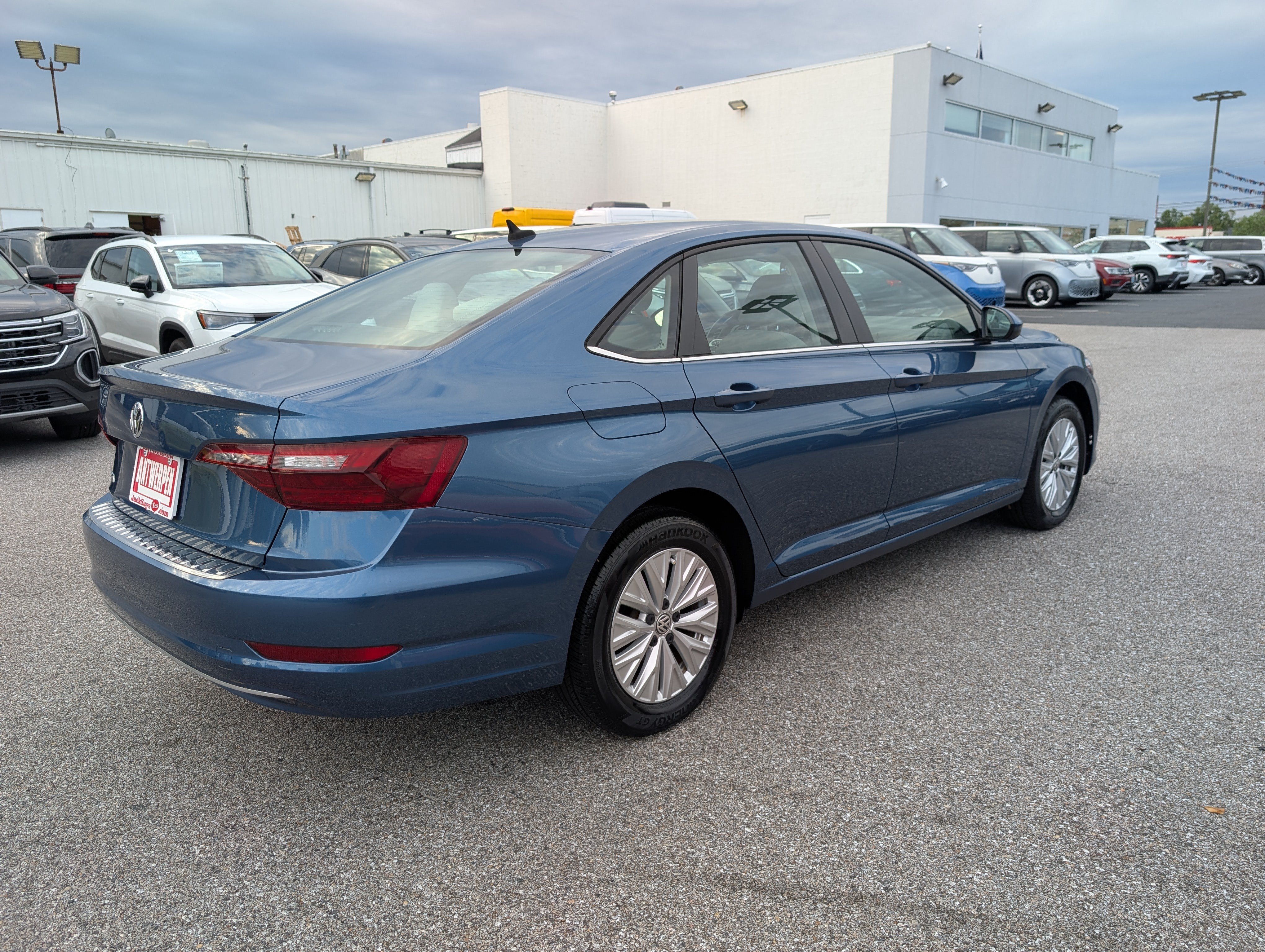 Used 2020 Volkswagen Jetta S FWD image 3
