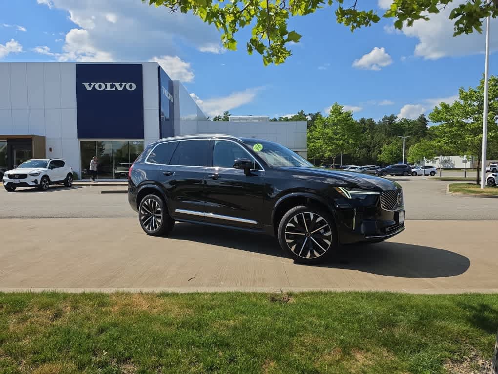 Used 2026 Volvo XC90 B6 Plus AWD/4WD image 2