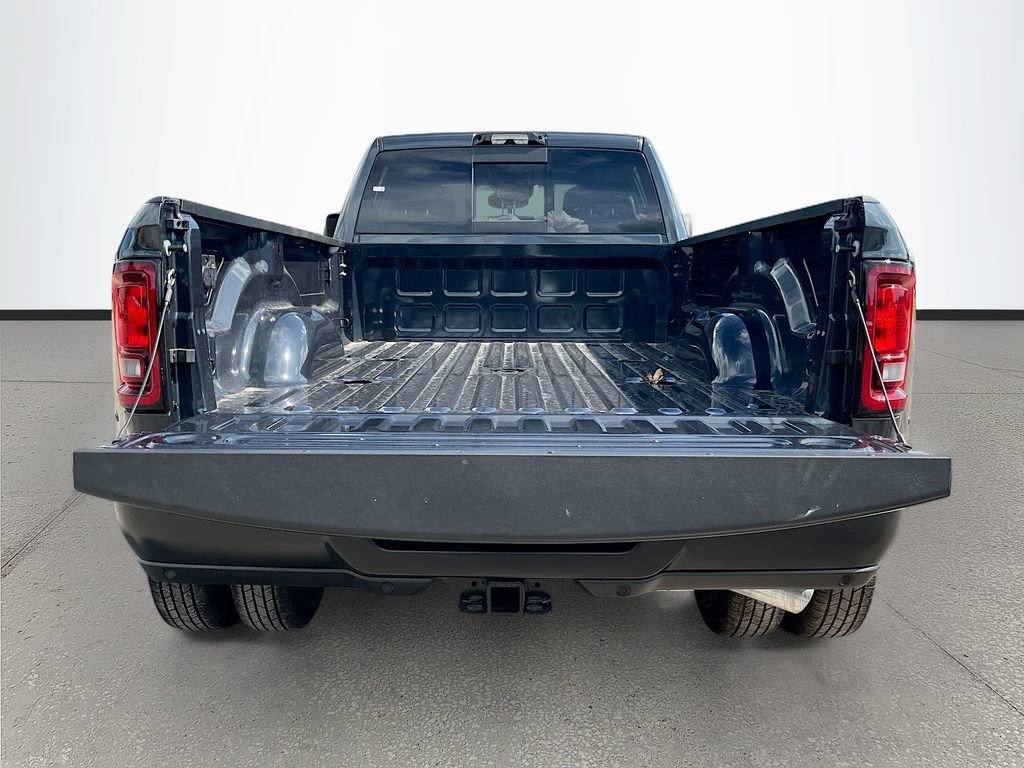 New 2026 RAM 3500 Tradesman AWD/4WD image 24
