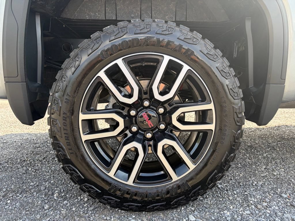Used 2026 GMC Sierra 1500 AT4 w/ AT4 Premium Package AWD/4WD image 21
