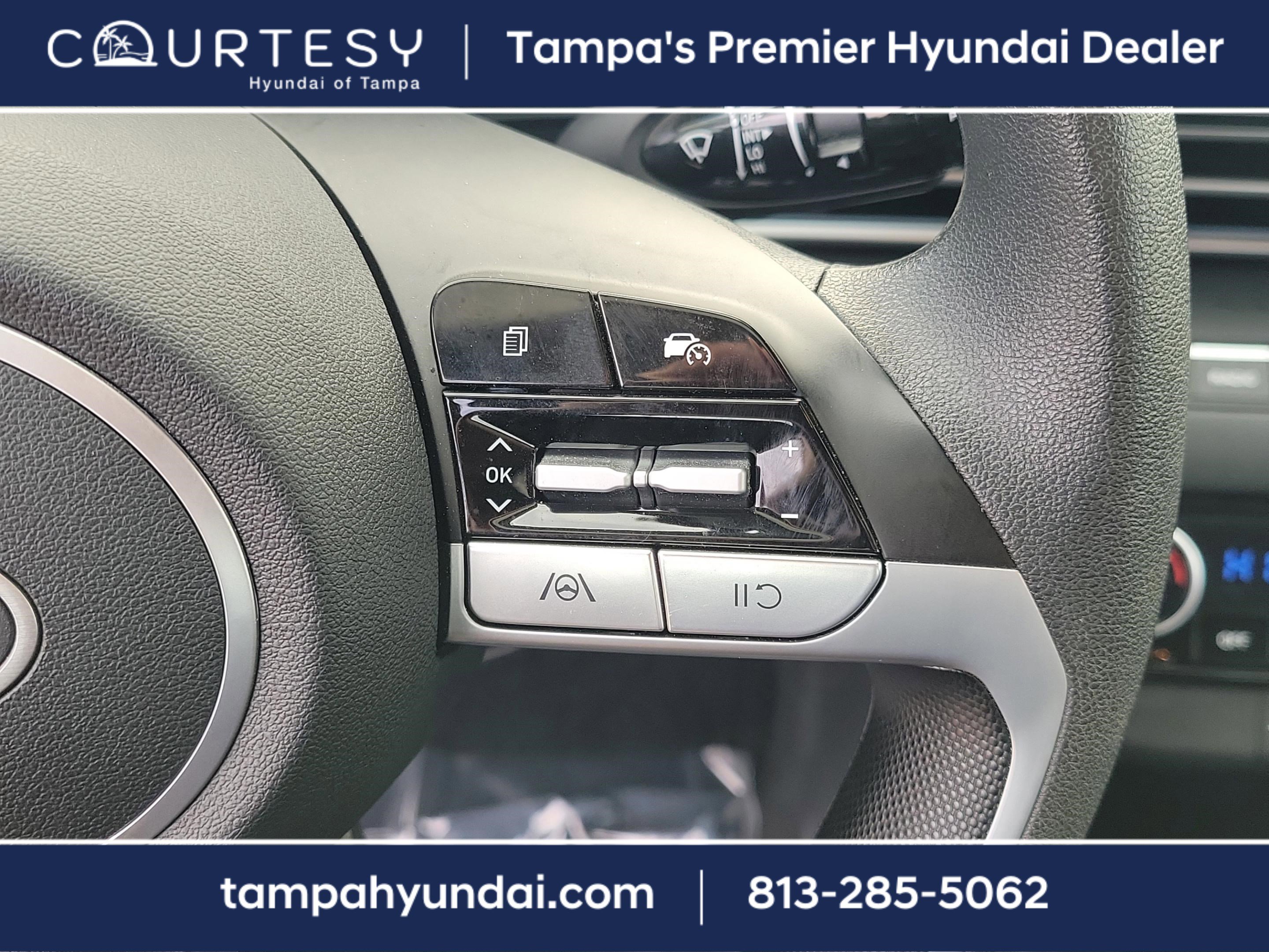 Certified 2024 Hyundai Elantra SEL image 17