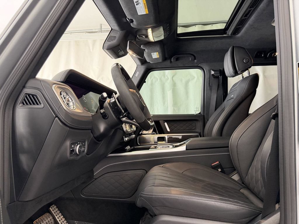 Used 2025 Mercedes-Benz G 63 AMG 4MATIC image 5