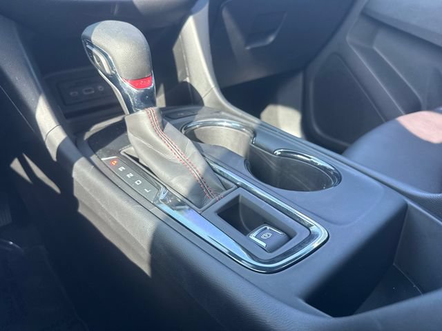 Used 2022 Chevrolet Equinox RS w/ RS Leather Package FWD image 18
