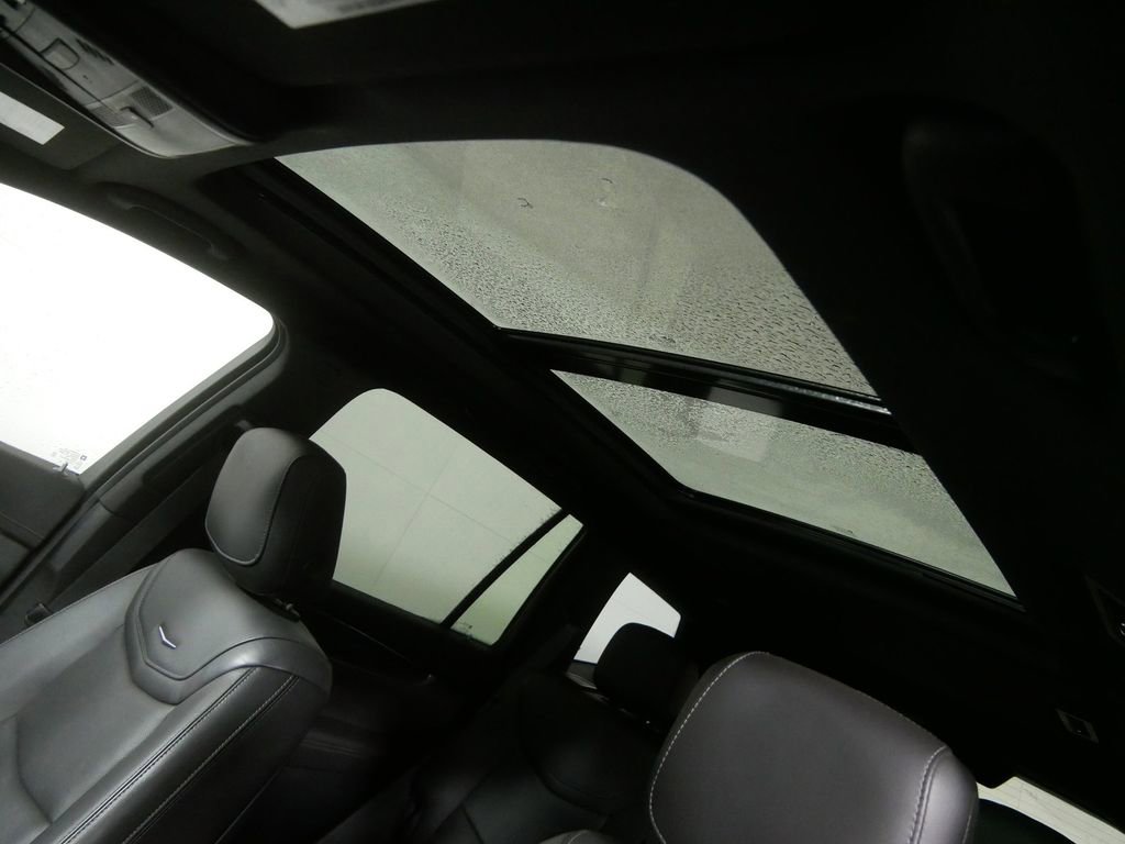 Used 2023 Cadillac XT6 Sport image 11