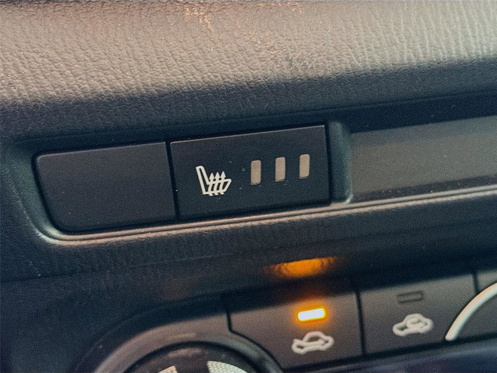 Used 2017 MAZDA MAZDA3 Grand Touring image 22