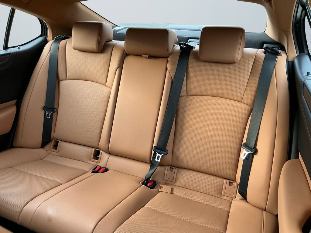 Used 2023 Lexus ES 300h w/ Premium Package FWD image 14