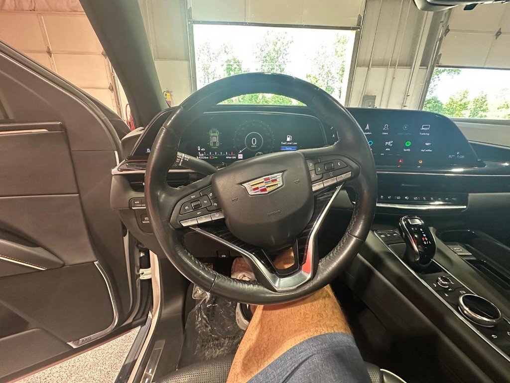 Used 2022 Cadillac Escalade Sport w/ Touring Package AWD/4WD image 32