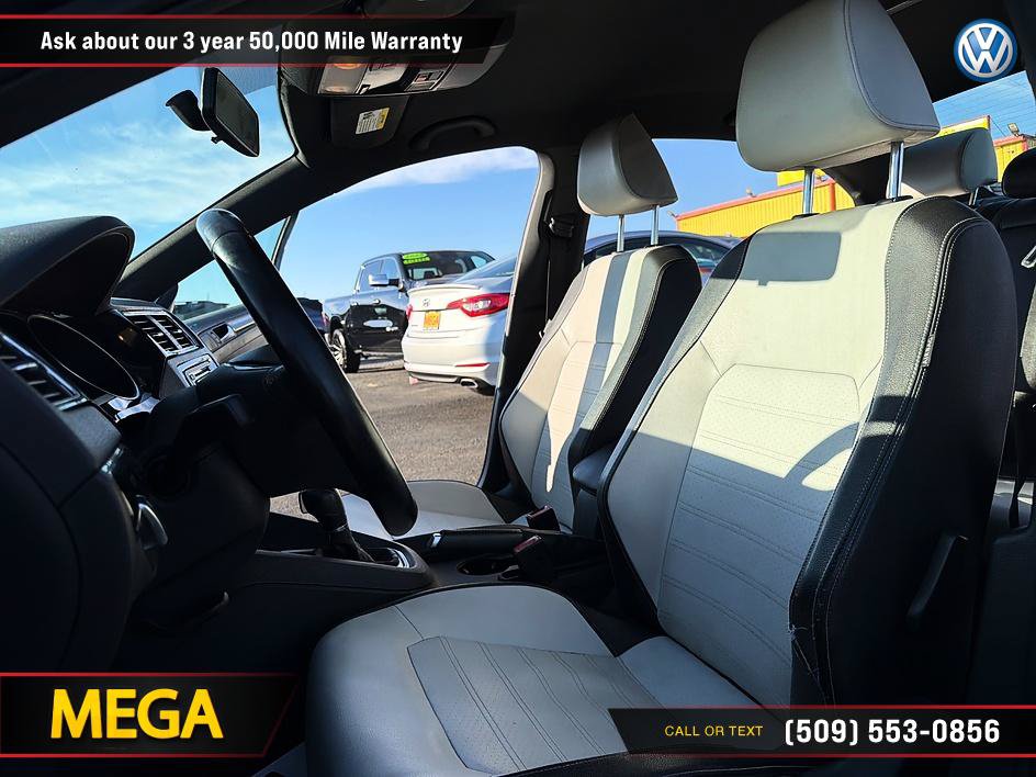 Used 2015 Volkswagen Jetta Sport FWD image 11