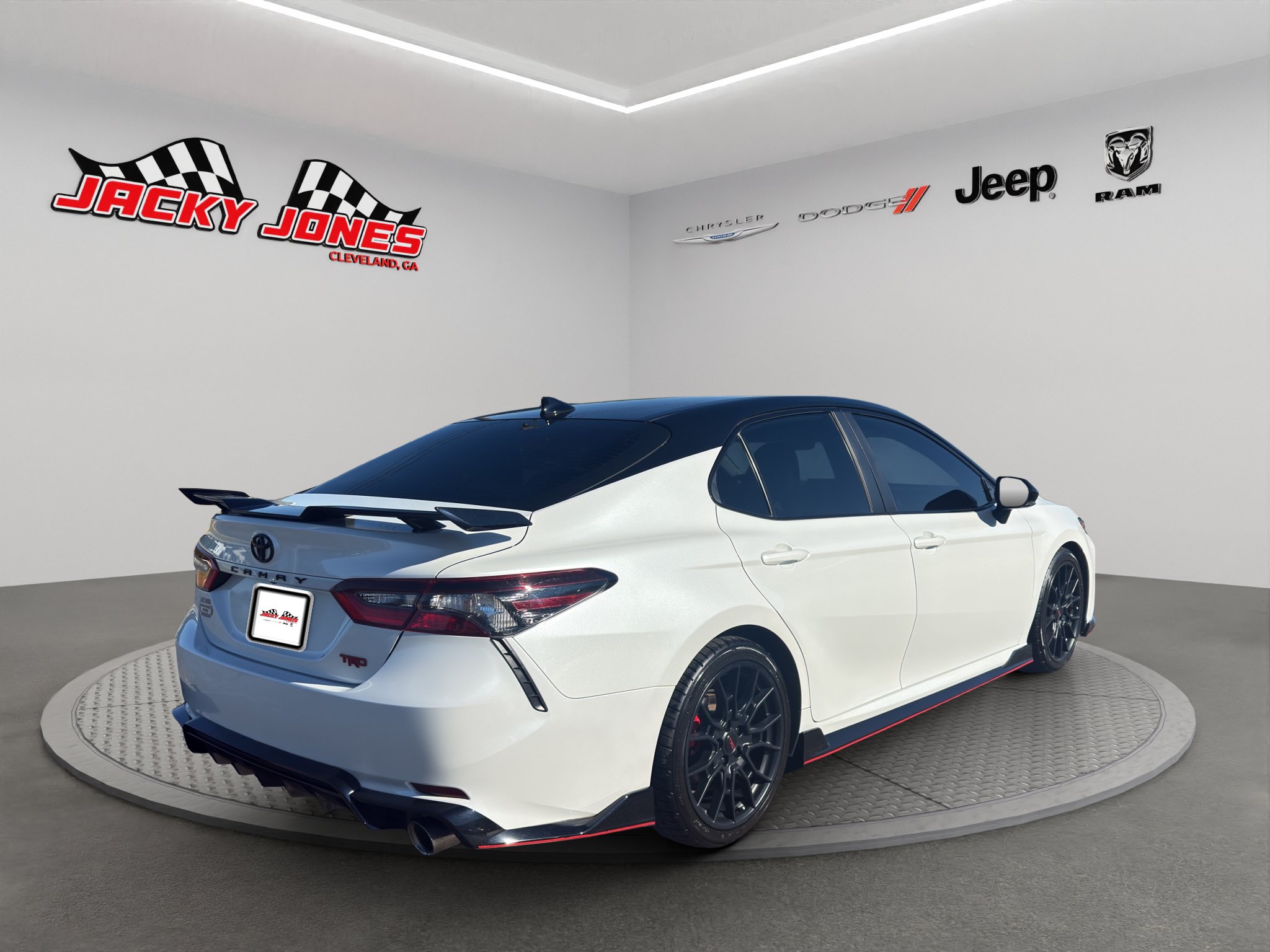 Used 2023 Toyota Camry TRD w/ TRD Package w/JBL Audio FWD image 10