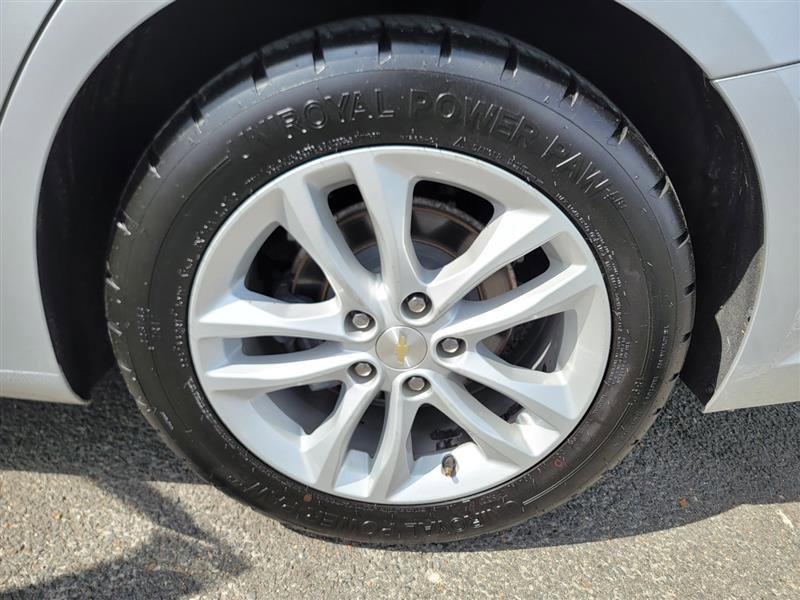 Used 2017 Chevrolet Malibu LT w/ Driver Confidence Package image 34