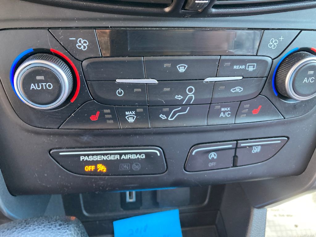 Used 2018 Ford Escape SE w/ SE Sync 3 Package AWD/4WD image 29