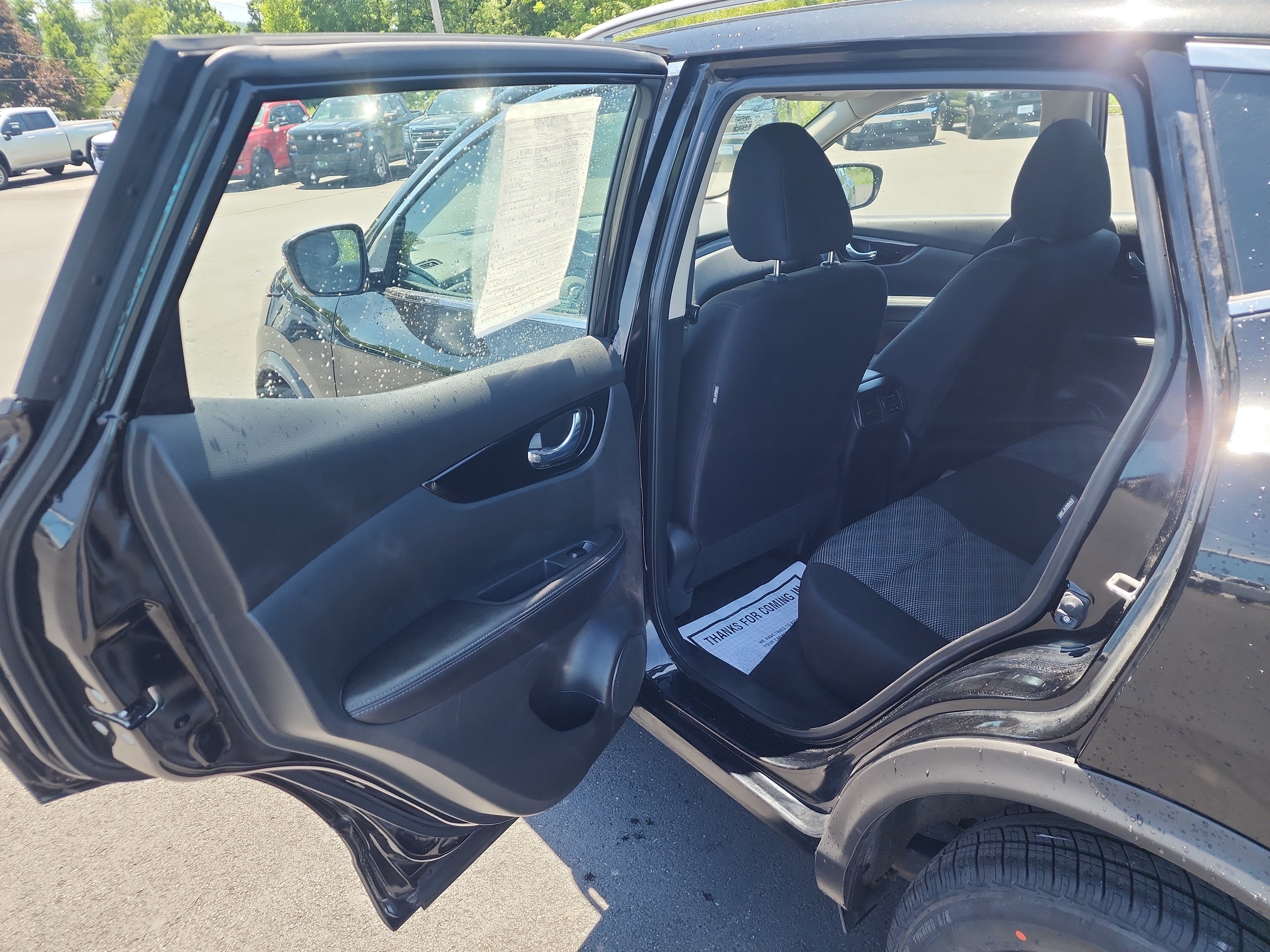 Used 2021 Nissan Rogue Sport SV AWD/4WD image 22