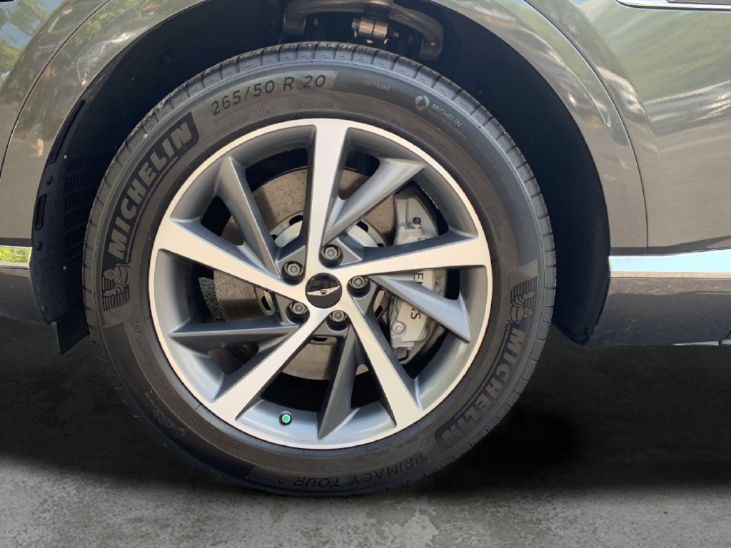 Certified 2025 Genesis GV80 2.5T Select AWD/4WD image 48