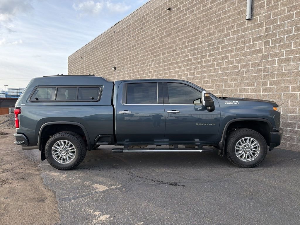Used 2020 Chevrolet Silverado 3500 High Country image 2