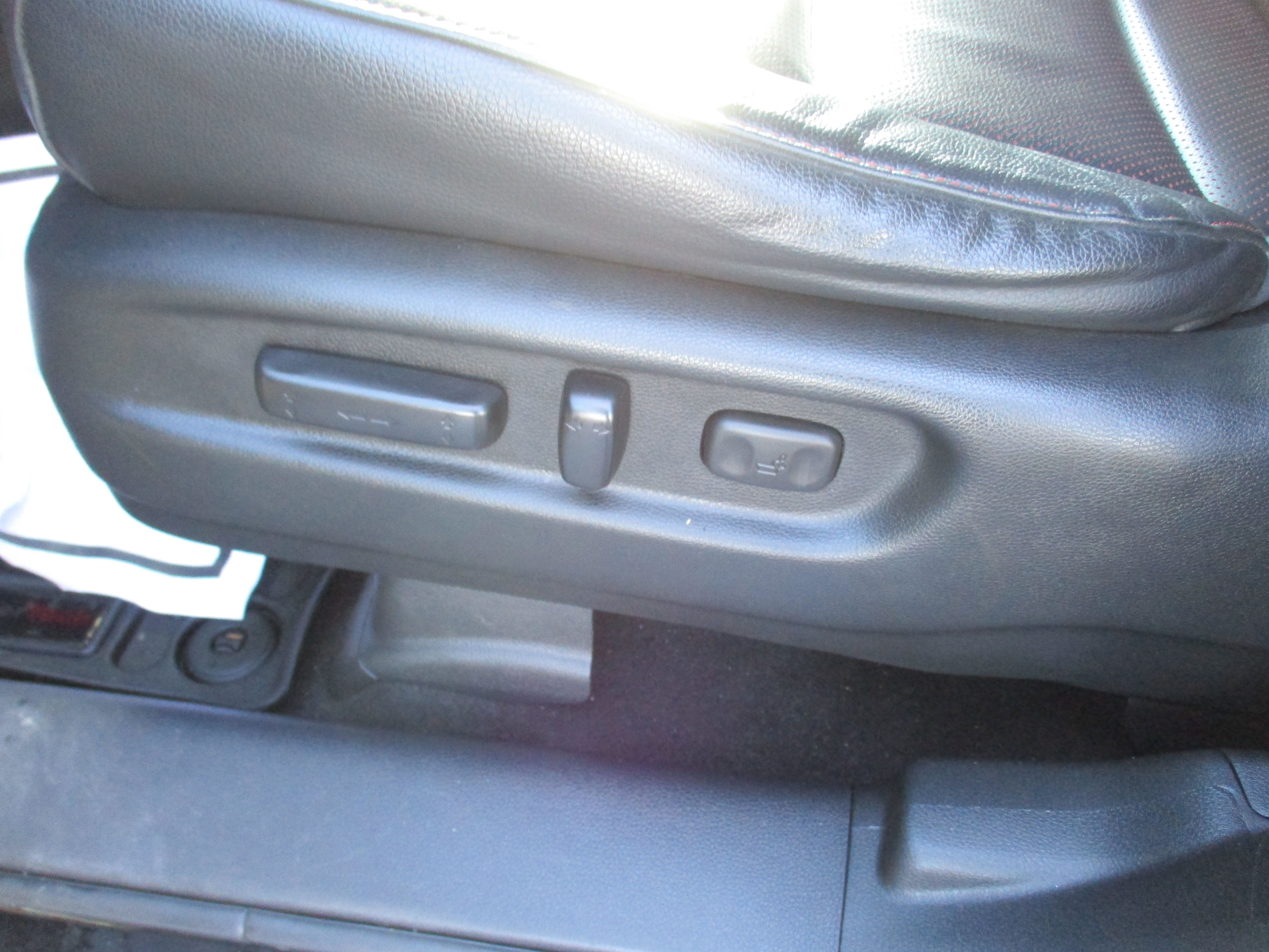 Certified 2020 Honda Ridgeline Black Edition image 16