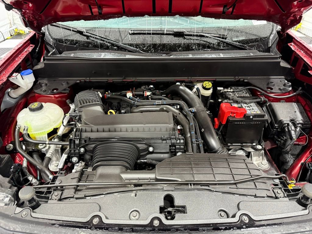 New 2025 Ford Maverick Lariat w/ Black Appearance Package image 9