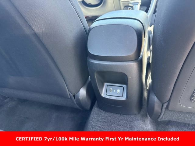 Used 2025 Hyundai Elantra SEL FWD image 14