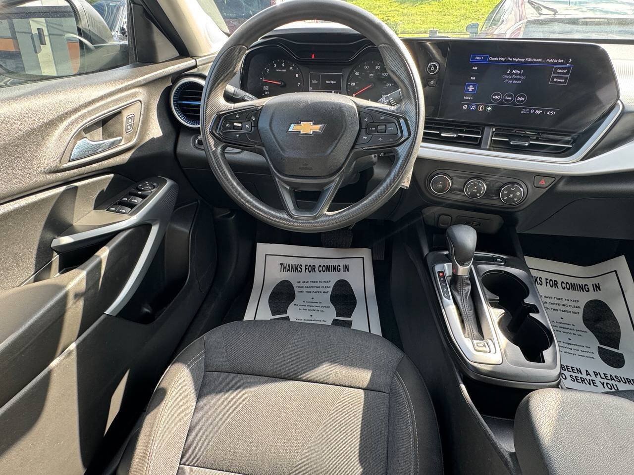 Used 2024 Chevrolet Trax LS w/ Driver Confidence Package FWD image 16