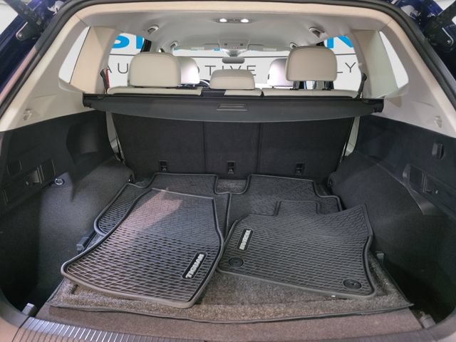 Used 2024 Volkswagen Tiguan SE AWD/4WD image 23