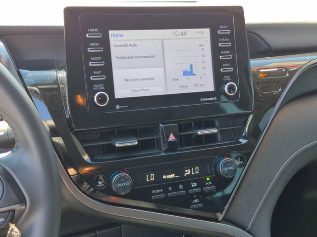 Used 2024 Toyota Camry SE image 14