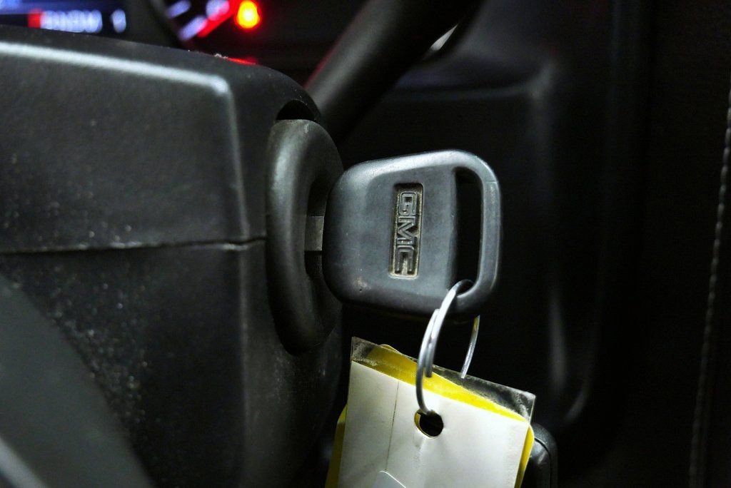 Used 2015 GMC Sierra 2500 SLE image 27