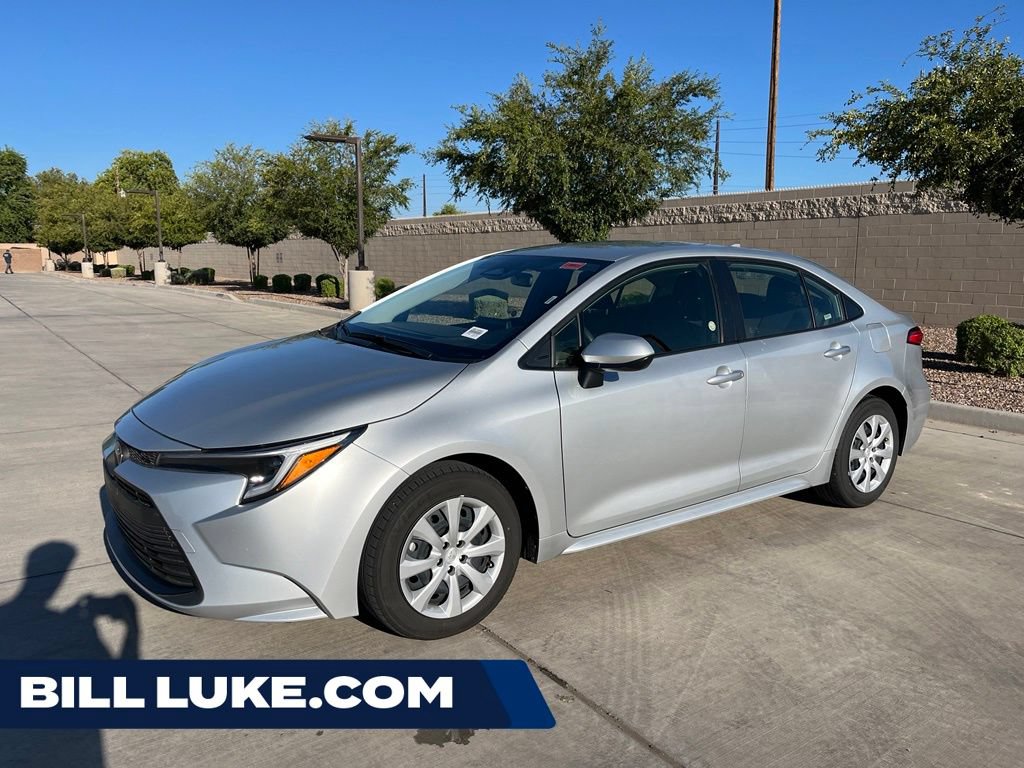 Used 2026 Toyota Corolla LE FWD image 1