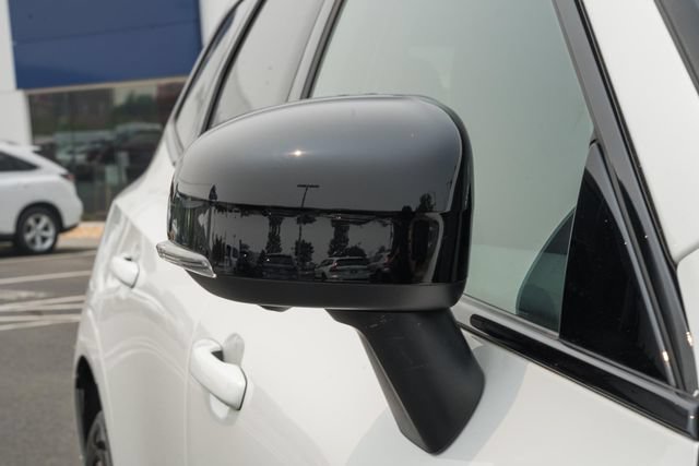 Certified 2024 Volvo XC60 B5 Plus w/ Protection Package Premier AWD/4WD image 16