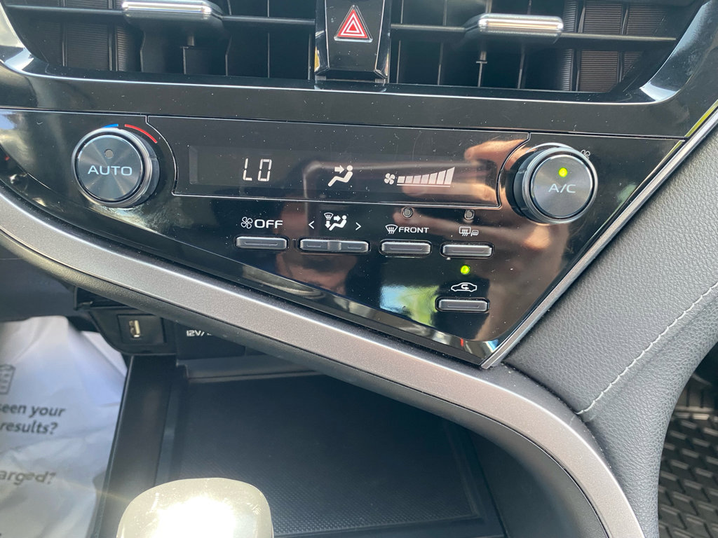 Used 2022 Toyota Camry SE image 20