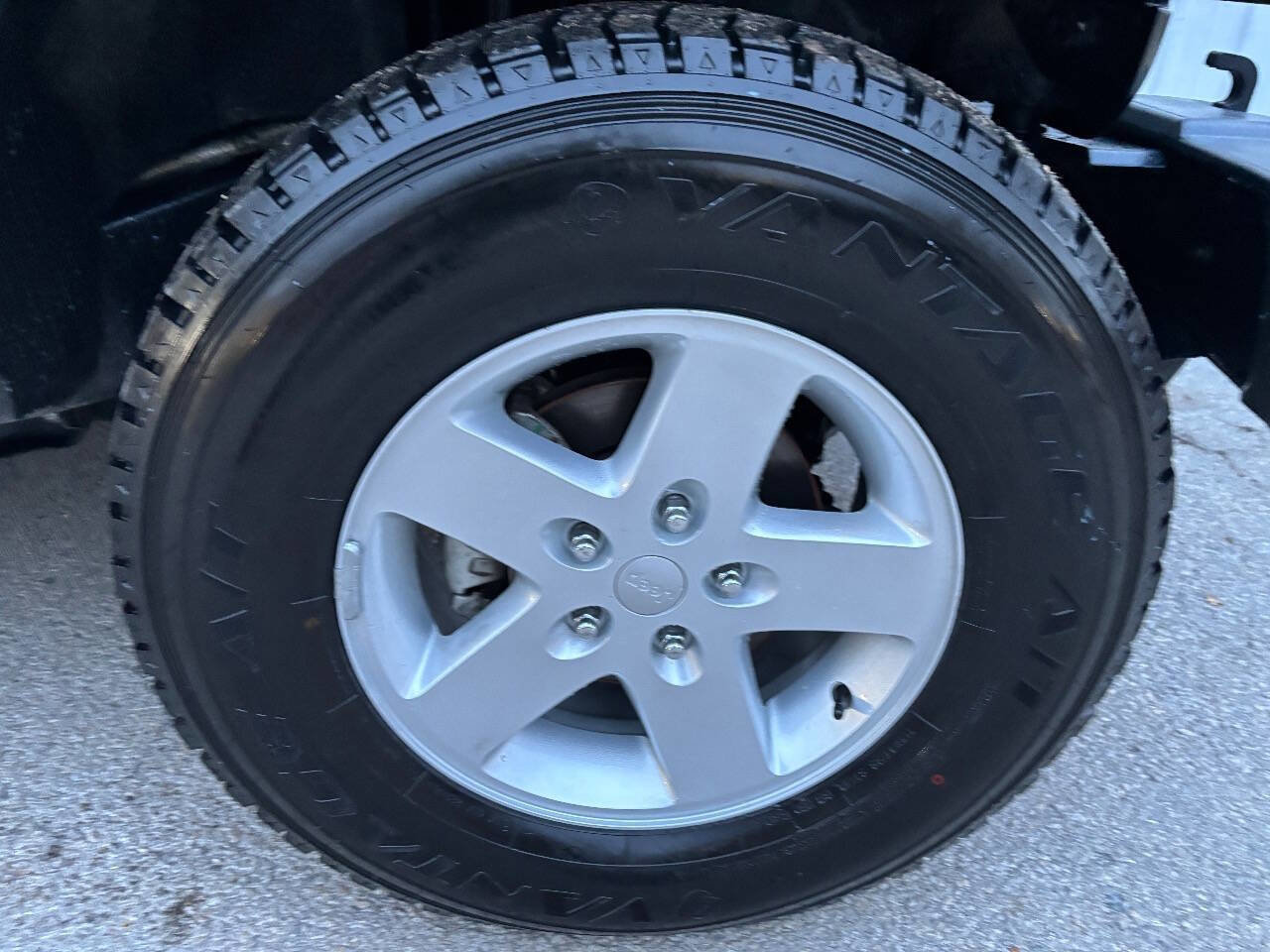 Used 2017 Jeep Wrangler Unlimited Sport w/ Quick Order Package 24S image 24