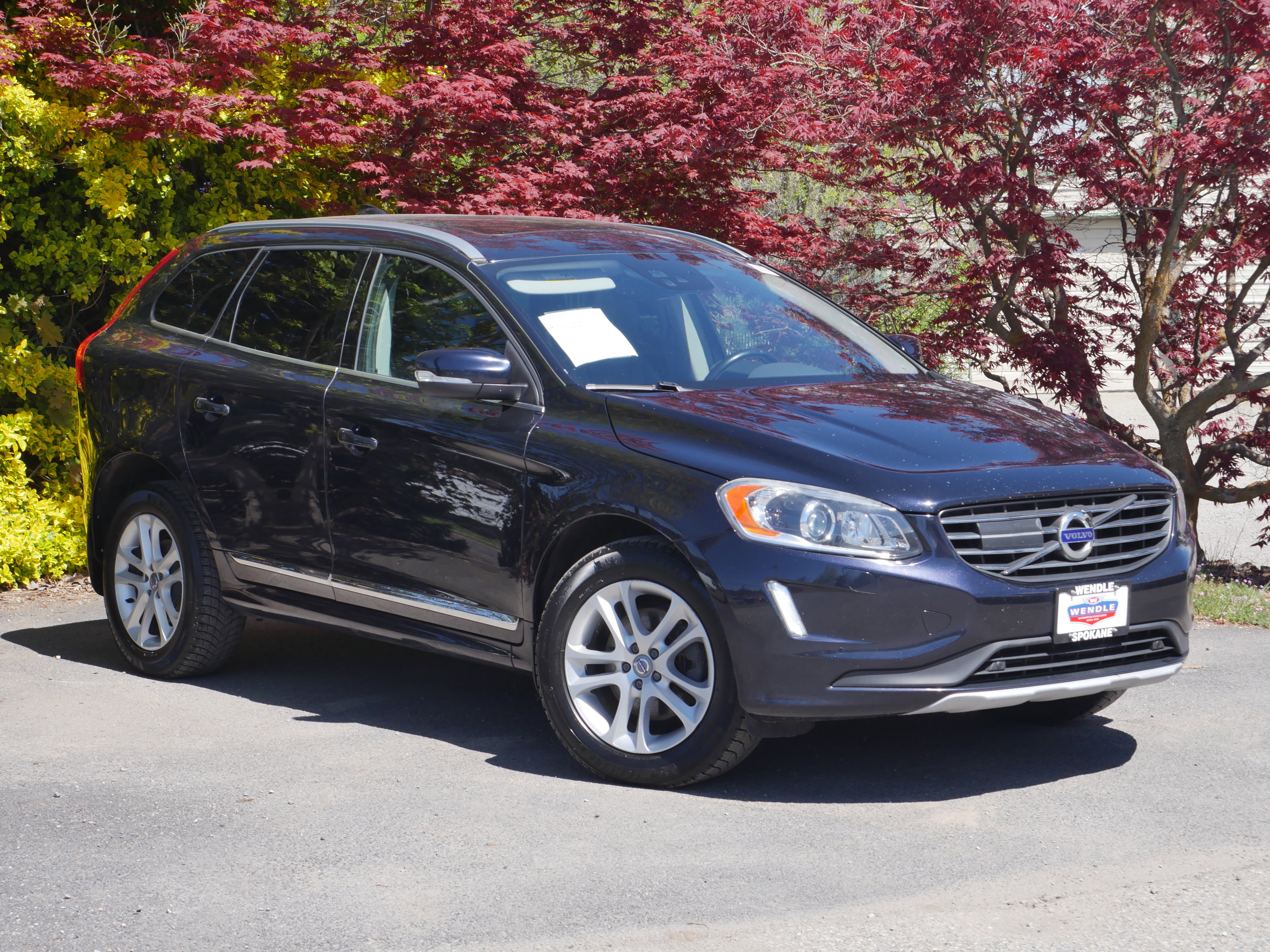 Used 2017 Volvo XC60 T5 Inscription w/ Advanced Package AWD/4WD image 25