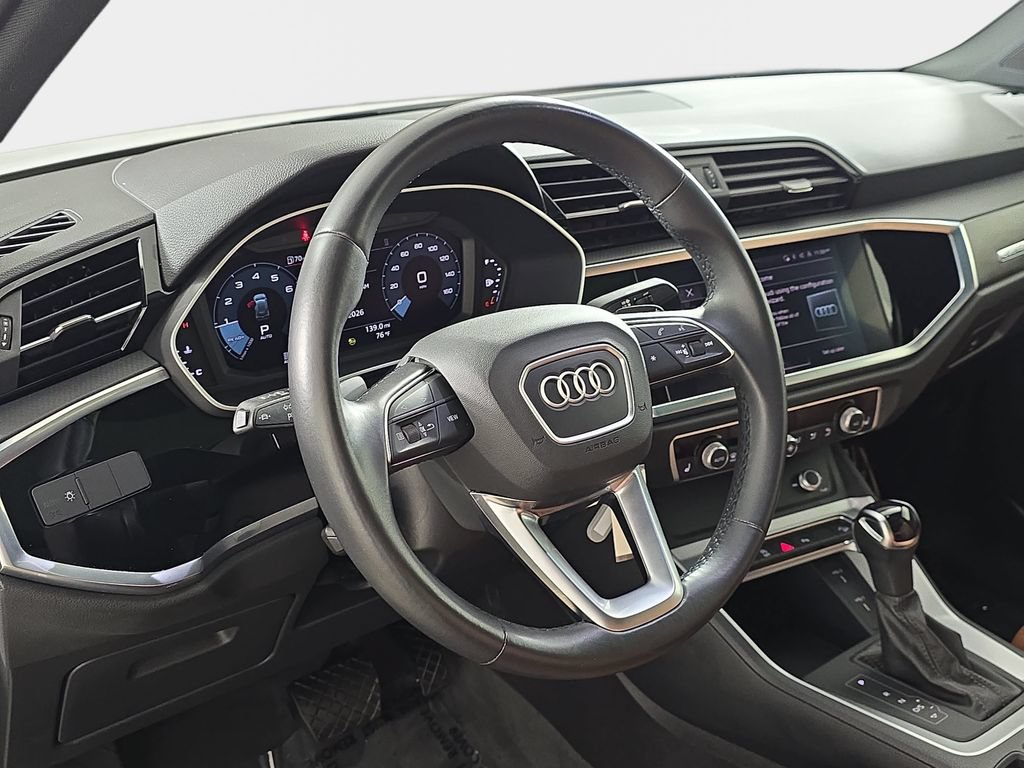 Used 2022 Audi Q3 2.0T Premium w/ Convenience Package AWD/4WD image 19