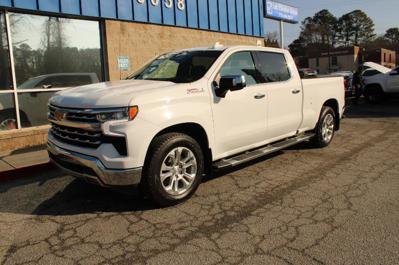 Used 2024 Chevrolet Silverado 1500 LTZ image 3