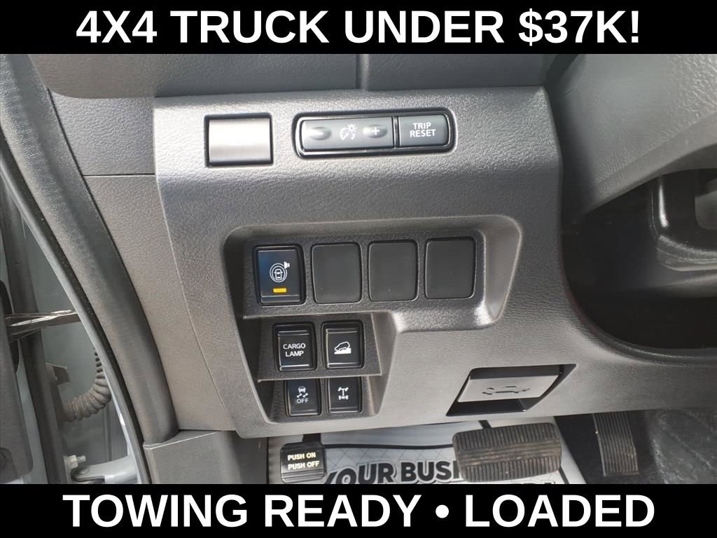 Used 2025 Nissan Frontier PRO-4X image 17