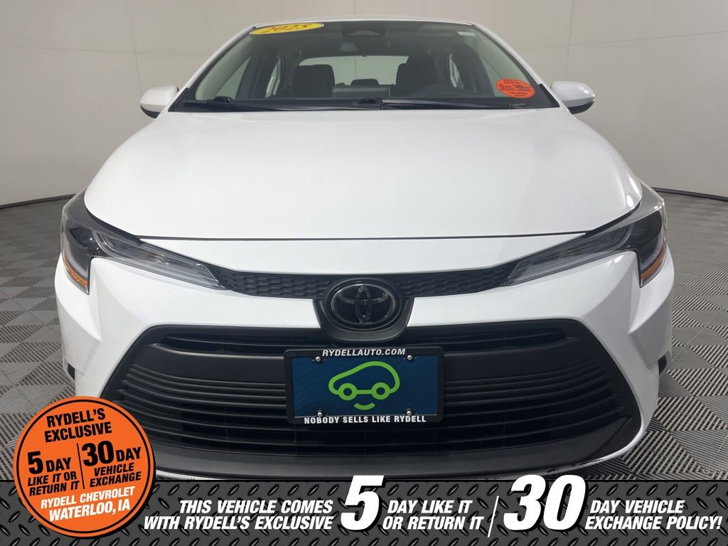 Used 2025 Toyota Corolla LE image 12