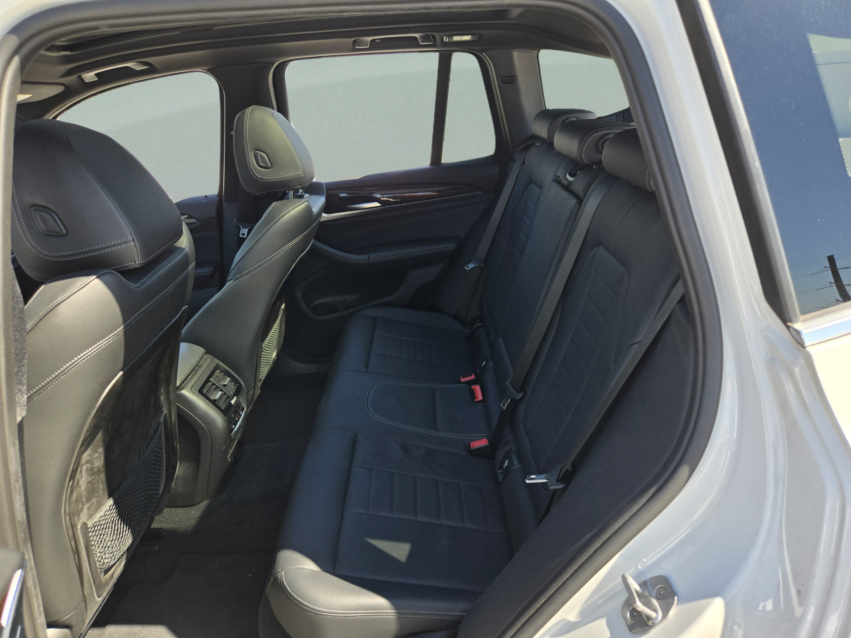 Used 2018 BMW X3 xDrive30i AWD/4WD image 23