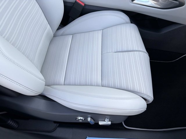 New 2026 Lincoln Nautilus Reserve AWD/4WD image 17